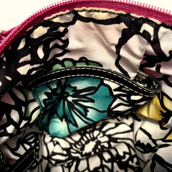 🎉Purse Sale🎉 Nine West Hot Pink Crossbody Purse/Bag  9 ½” x 10” - Picture 5 of 10